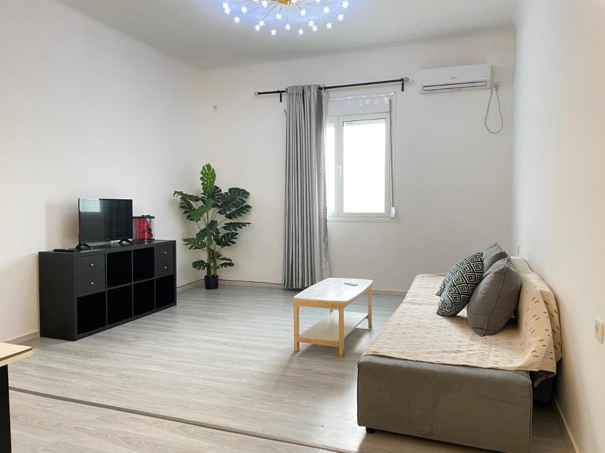 Uoohome7 Garden One Bedroom เอเธนส์ ภายนอก รูปภาพ
